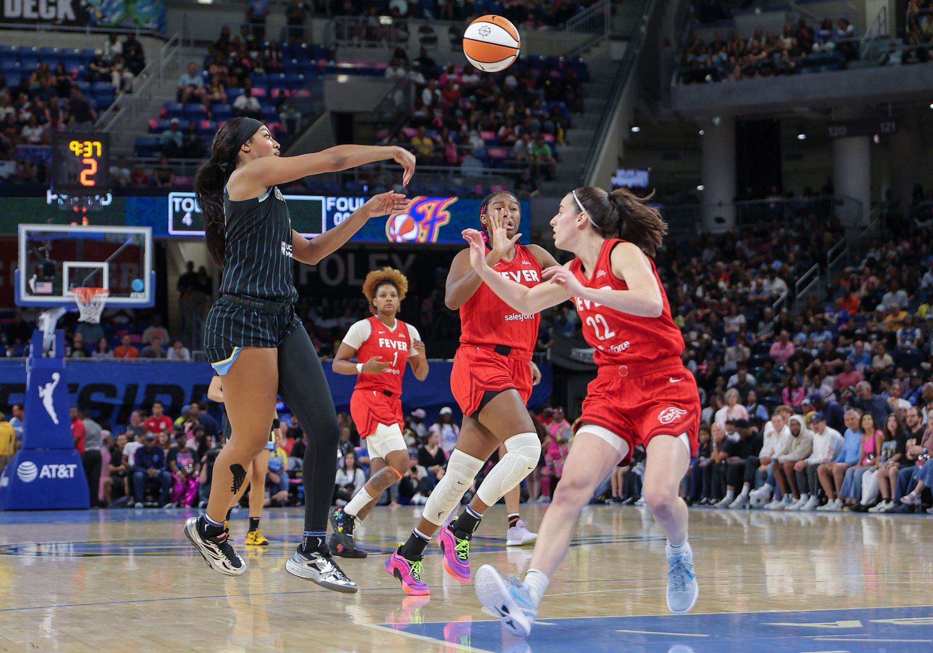 WNBA: AUG 30 Indiana Fever at Chicago Sky - Source: Getty