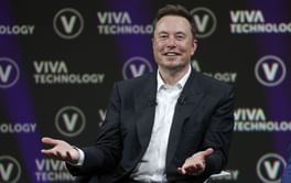 "Pure evil" — Internet reacts to Elon Musk reportedly giving Grimes' picked out baby name to his daughter with Shivon Zilis