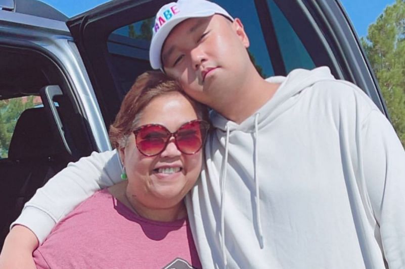 Who is Otakoyakisoba&rsquo;s mother?