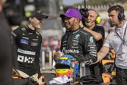Watch: Lewis Hamilton and Oscar Piastri's manager duke it out in an intense wheel-to-wheel battle during the 2011 F1 Korean GP