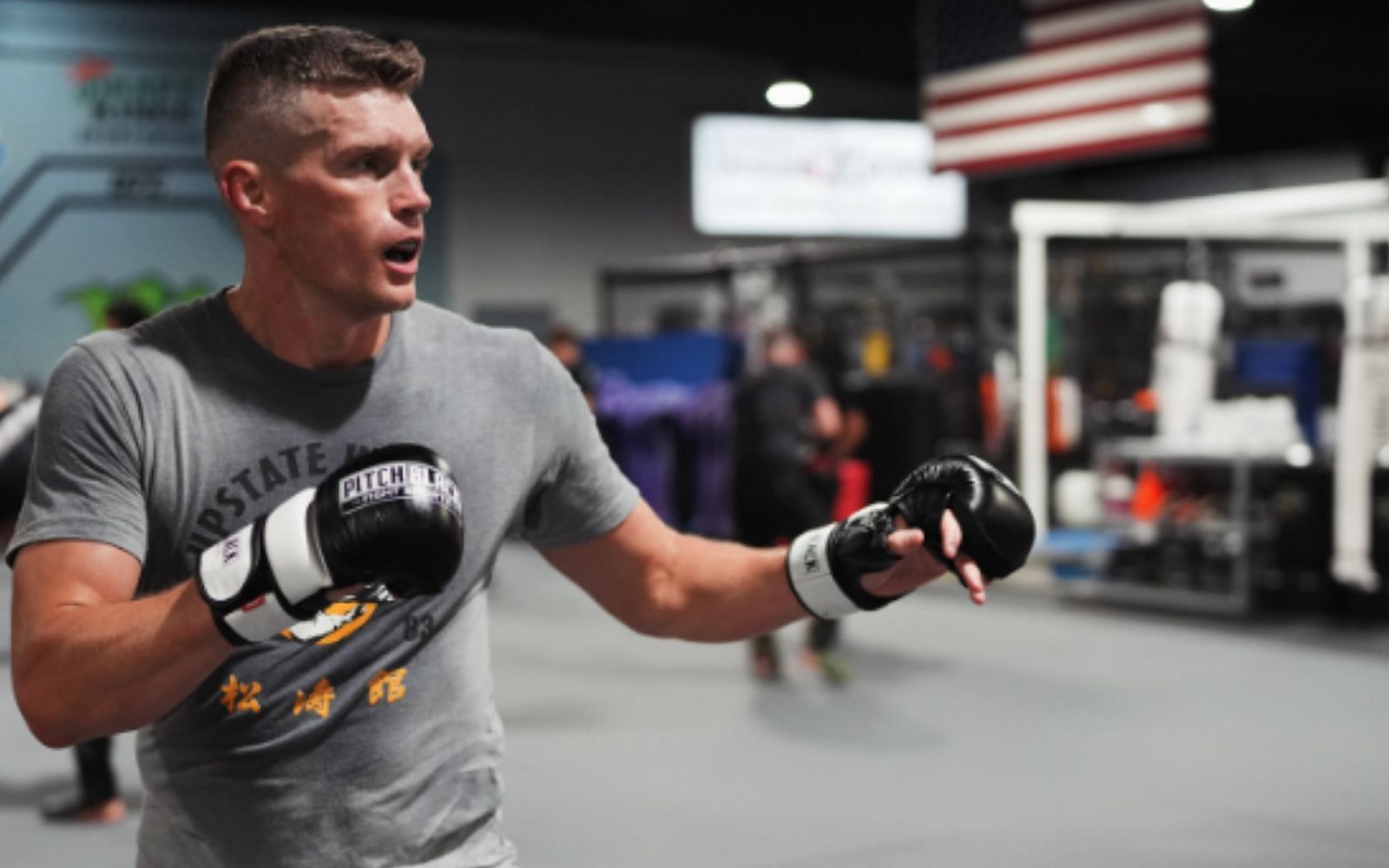 What is Stephen Thompson&#039;s UFC record?