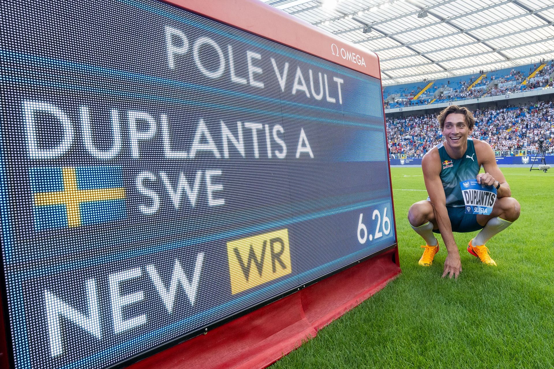 Mondo Duplantis at the Silesia Diamond League Chorzow 2024 - Source: Getty