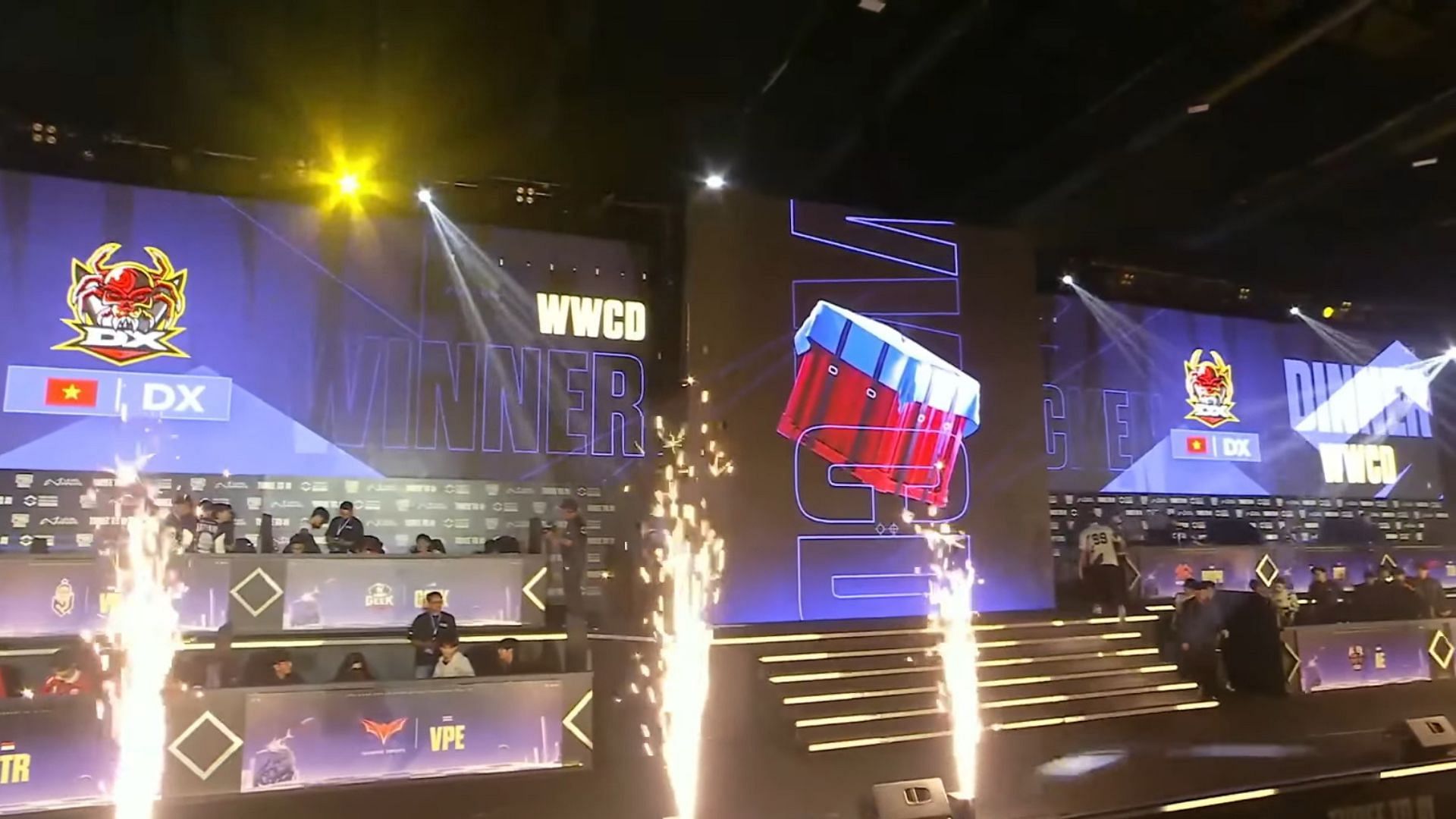 D&rsquo;Xavier dominated Day 1 of PMSL 2024 SEA Fall Finals (Image via YouTube/PUBG Mobile Esports)