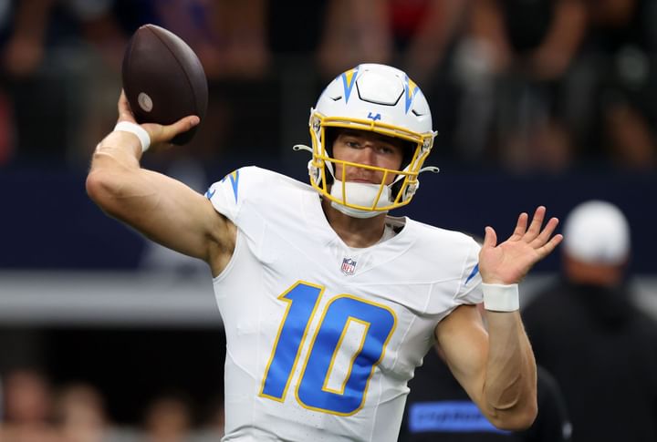 How Tall Is Justin Herbert? | Justin Herbert’s Height Revealed