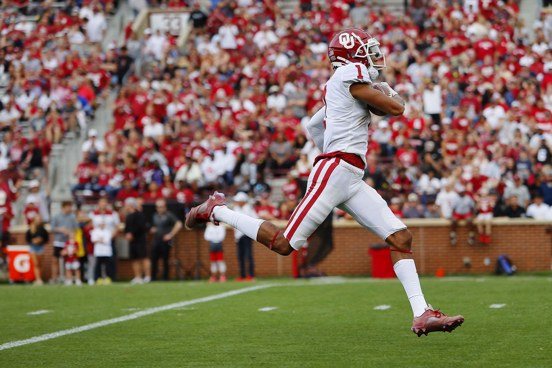 Oklahoma Sooners WR Jayden Gibson - Source: Getty