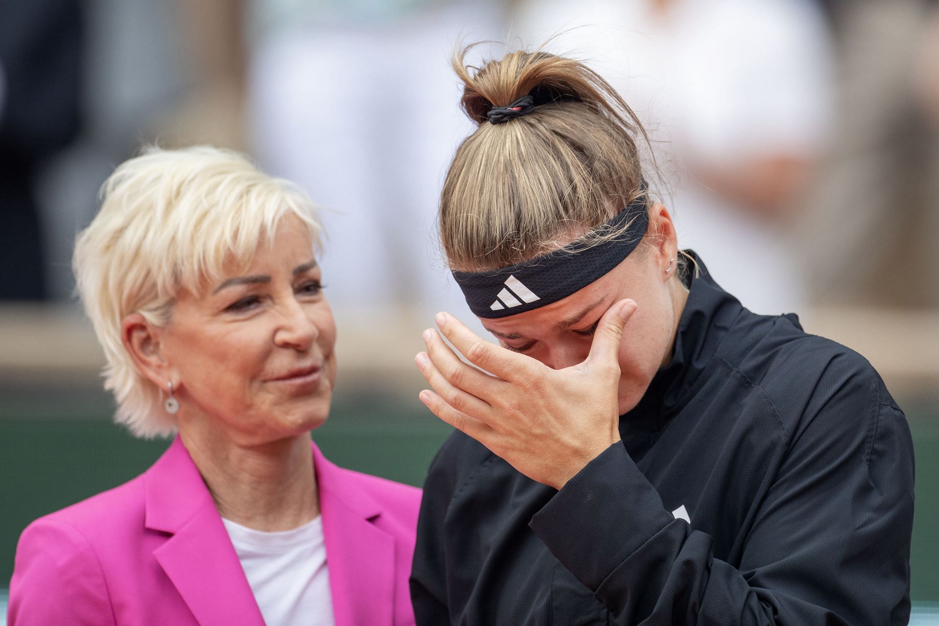 Chris Evert and Karolina Muchova (Source: Getty)