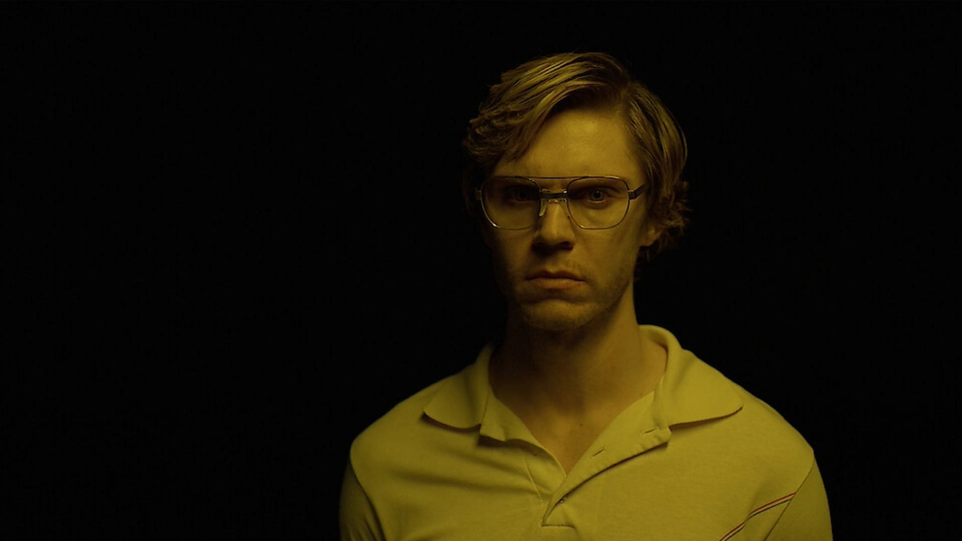 Evan Peters in Dahmer &ndash; Monster: The Jeffrey Dahmer Story (Image via Netflix)