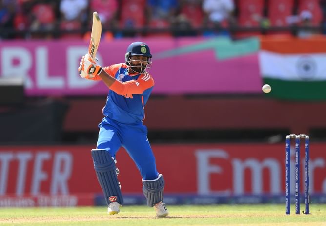 5 cricketers who joined politics while still playing ft. Ravindra Jadeja