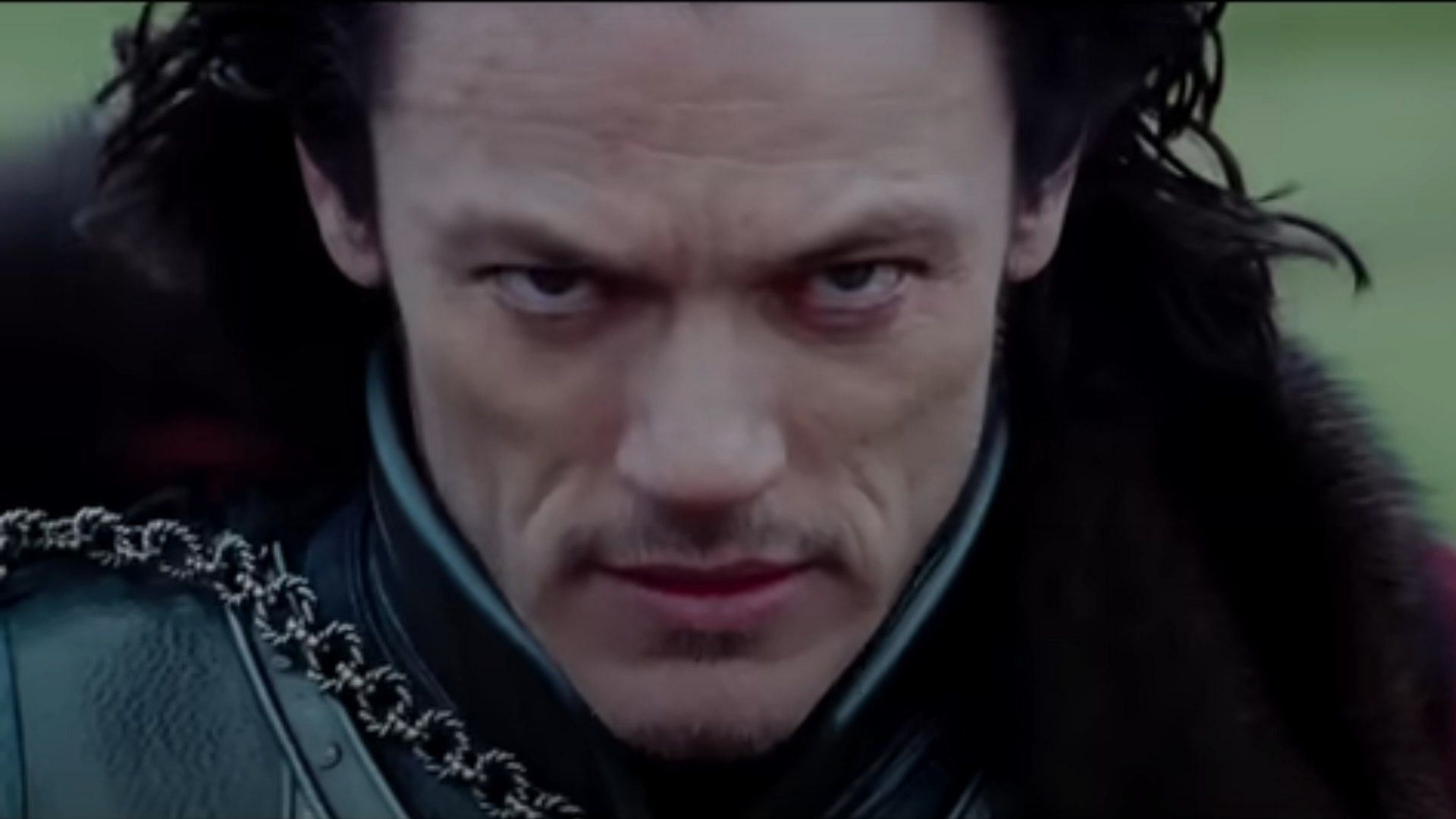 A still from Dracula Untold (Image via Universal Pictures, Dracula Untold trailer, 0:46)