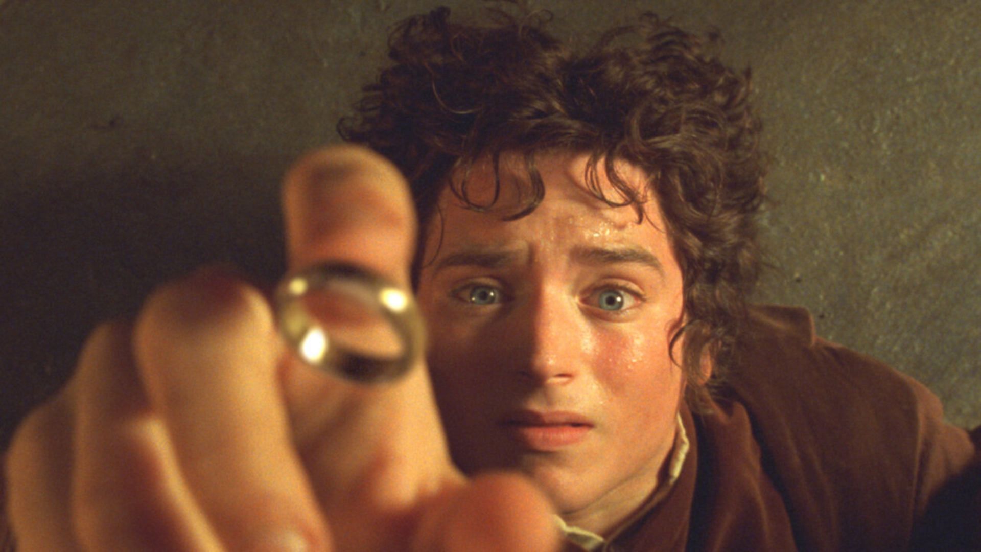 Still from The Lord of the Rings: The Fellowship of the Ring (Image via Netflix)