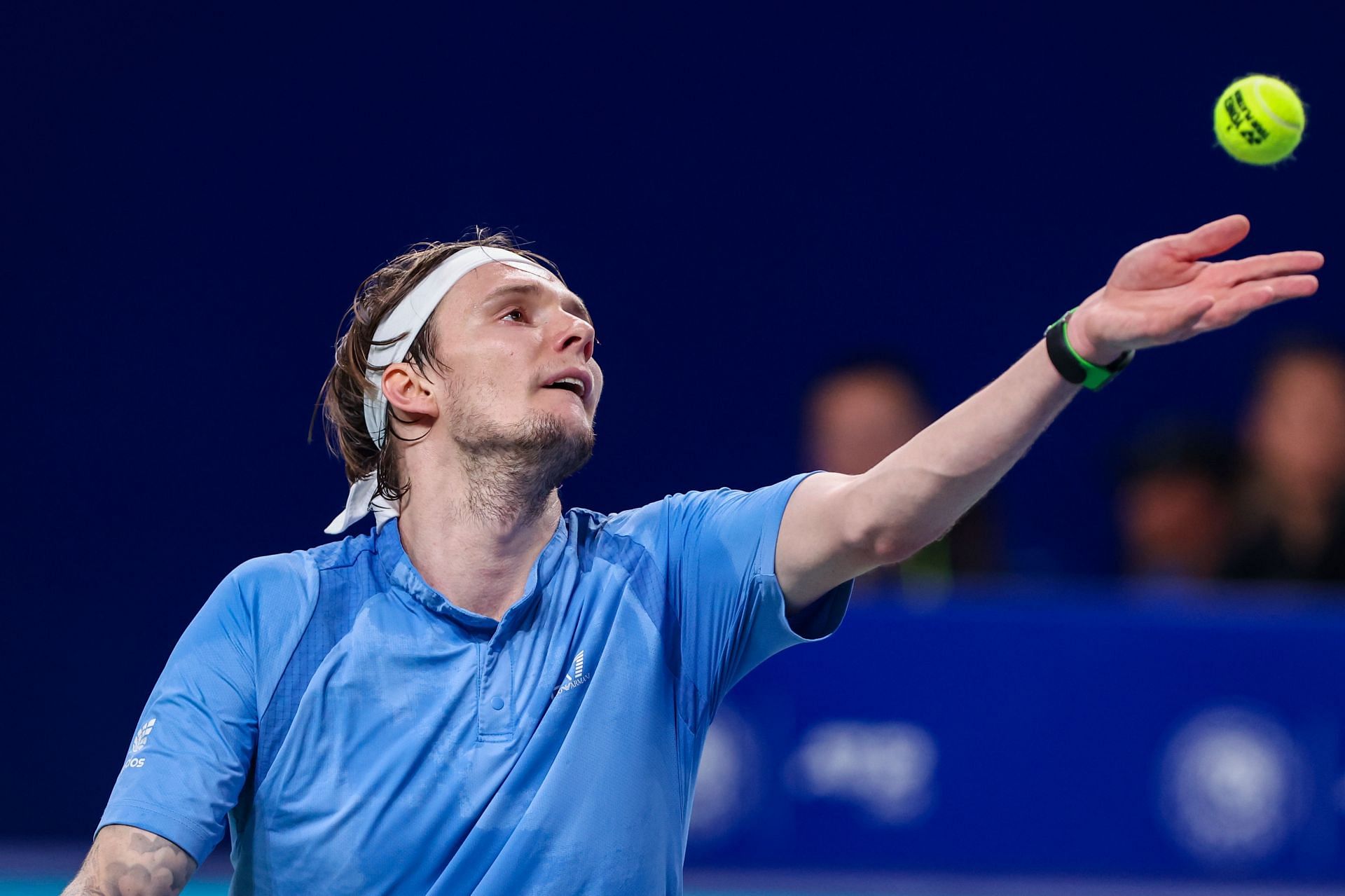 Bublik in action at the Chengdu Open (Image Source: Getty)