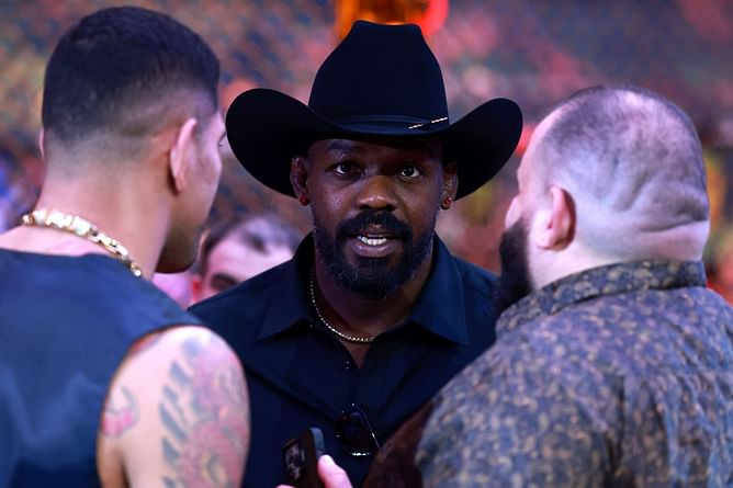 UFC featherweight predicts difficult night for Jon Jones against Stipe Miocic at UFC 309: "Plot Twist"