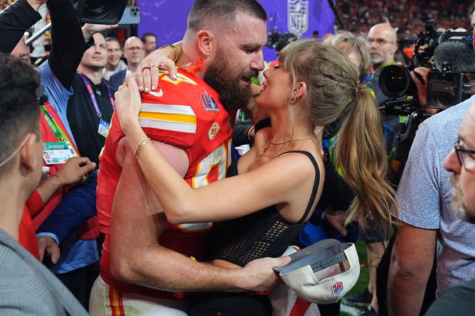Eagles Super Bowl champ willing to bet money over Travis Kelce-Taylor Swift's alleged breakup contract