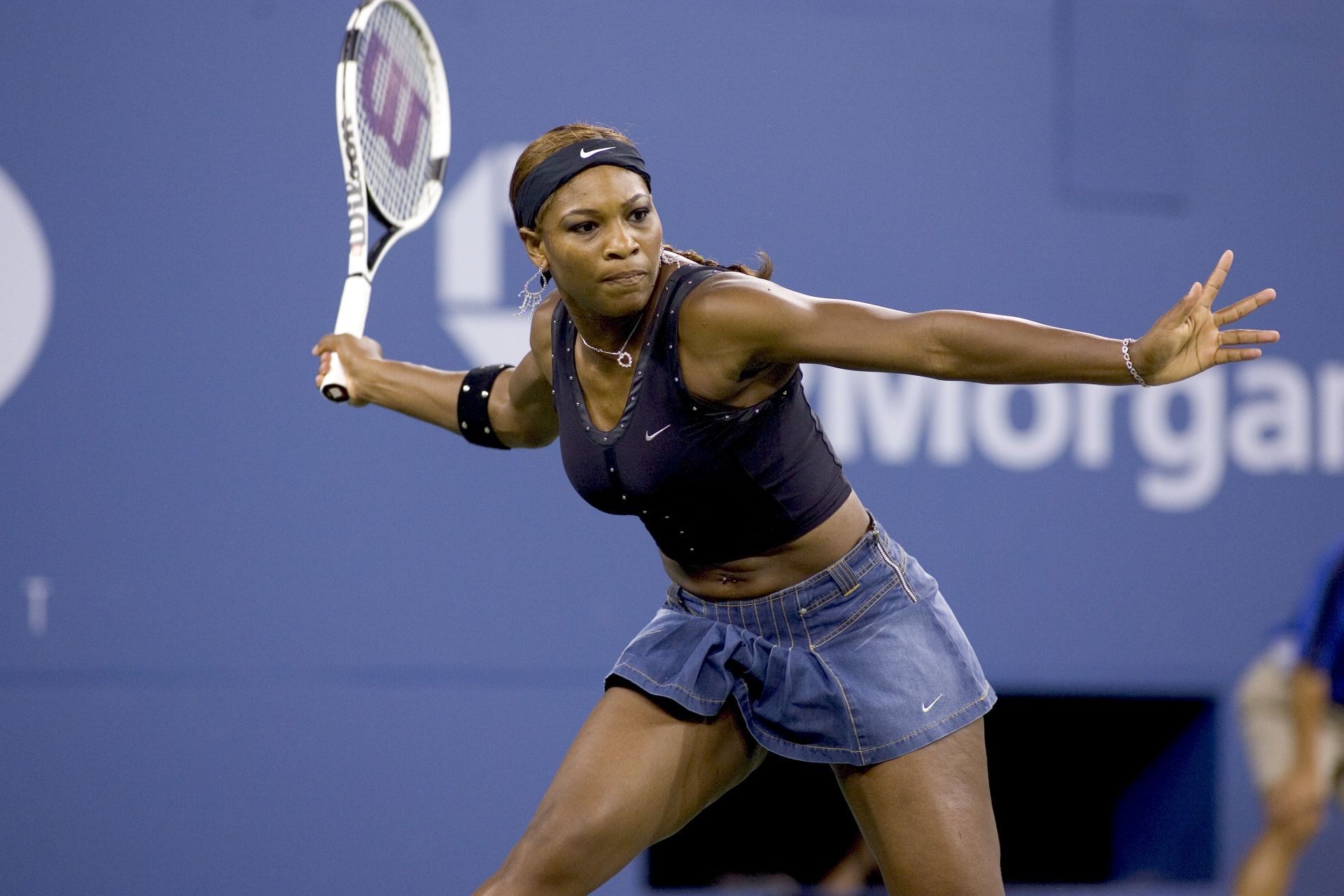 Serena WIlliams prepares to hit a ball at the 2004 US Open