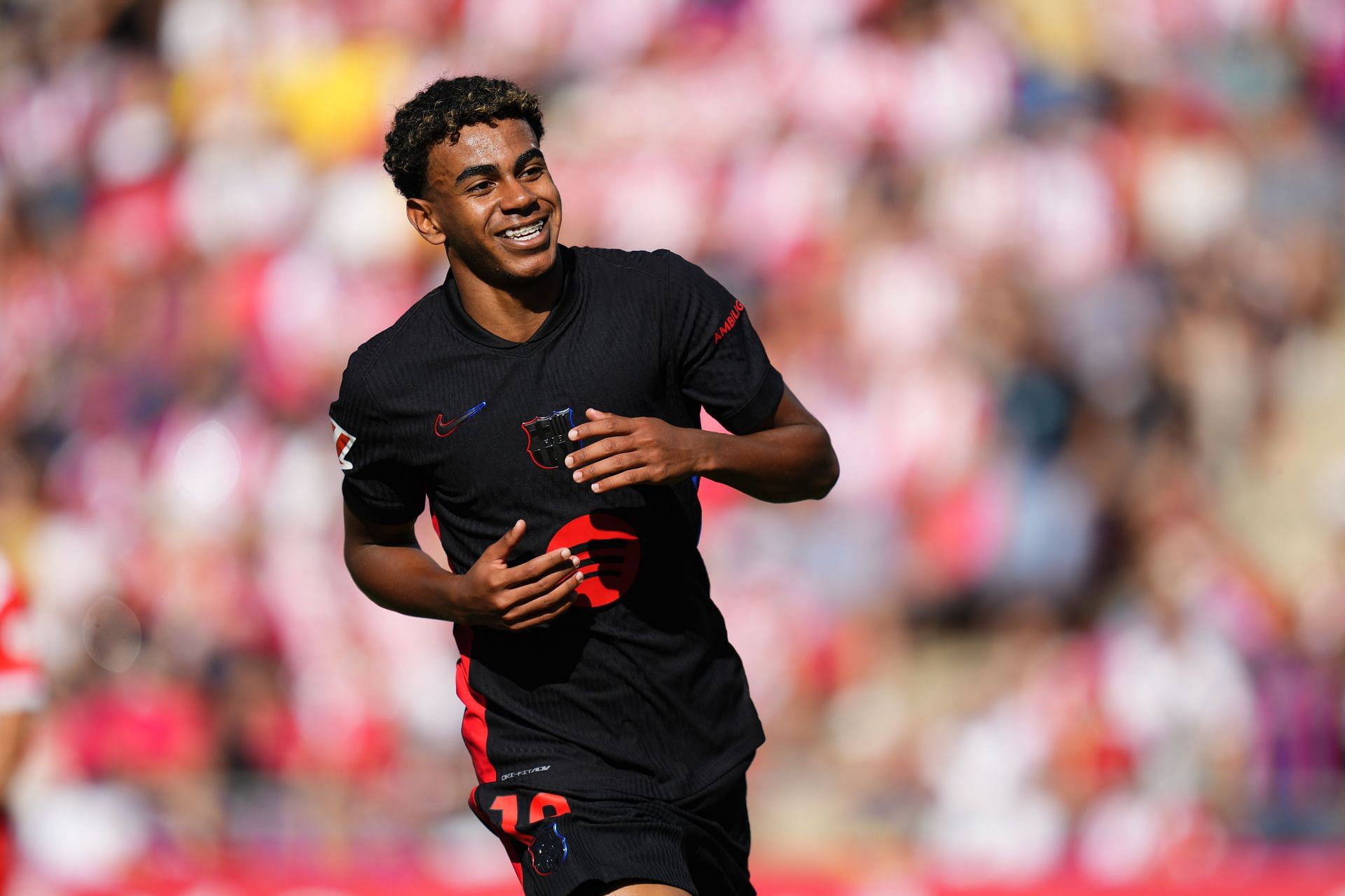 Lamine Yamal during the Girona FC v FC Barcelona match (Image via Getty)