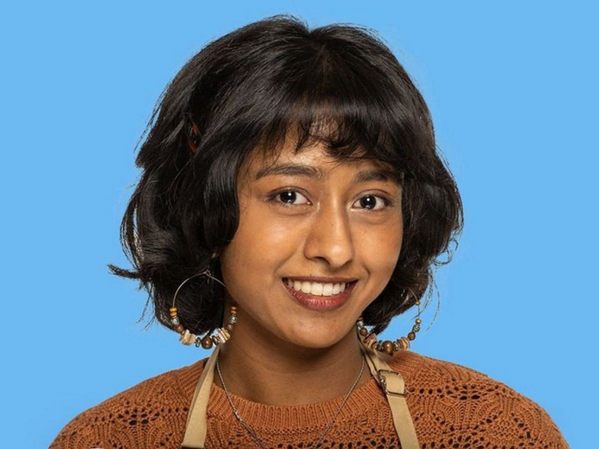 Sumayah (Image via Instagram/@britishbakeoff)