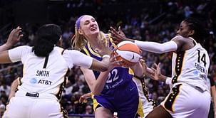 Temi Fagbenle should replace NaLyssa Smith in the starting lineup, journalist argues ahead of Fever-Sun playoff showdown