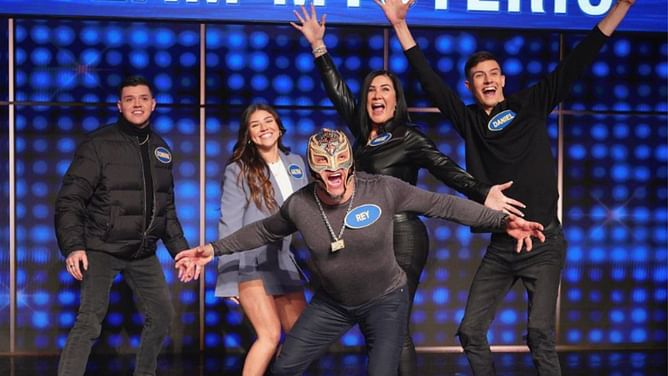 WWE legend Rey Mysterio's daughter and Dominik Mysterio's sister Aalyah provides major update on 'the family'