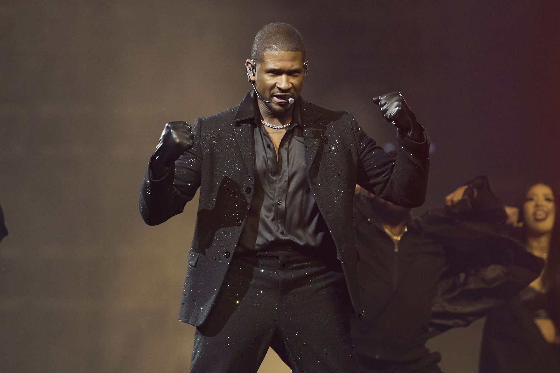 Usher Performs At Scotiabank Arena - Source: Getty