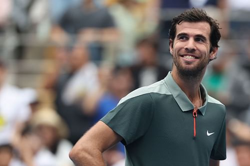 Carlos Alcaraz will take on Karen Khachanov in the quarterfinals. (Source: Getty)