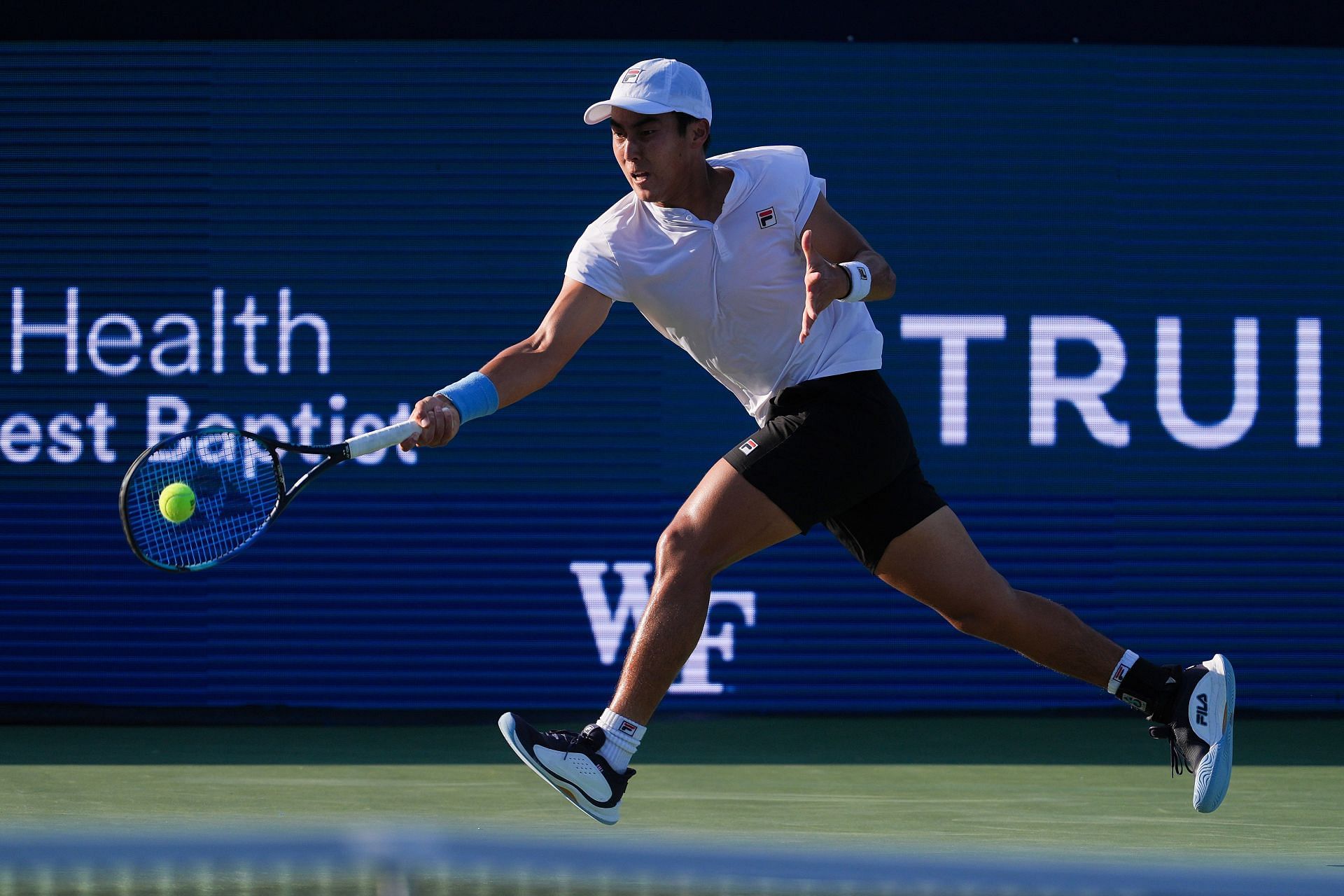 Rinky Hijikata in action at the Winston-Salem Open (Picture via Getty)