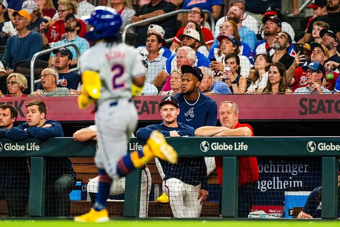 Watch: Ronald Acuna Jr. keeps an eye on younger sibling Luisangel Acuna dominating the diamond during Braves vs. Mets clash