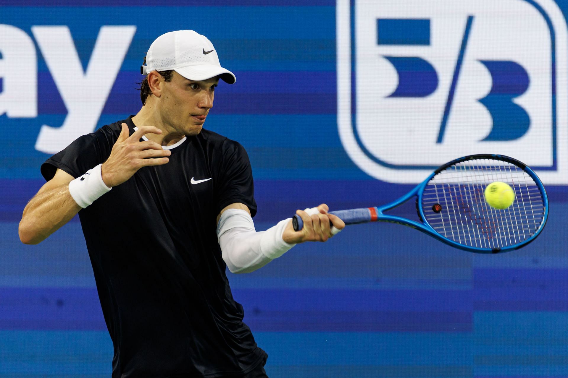 Draper plays a forehand in the Cincinnati Open 2024 - Day 6 - Source: Getty