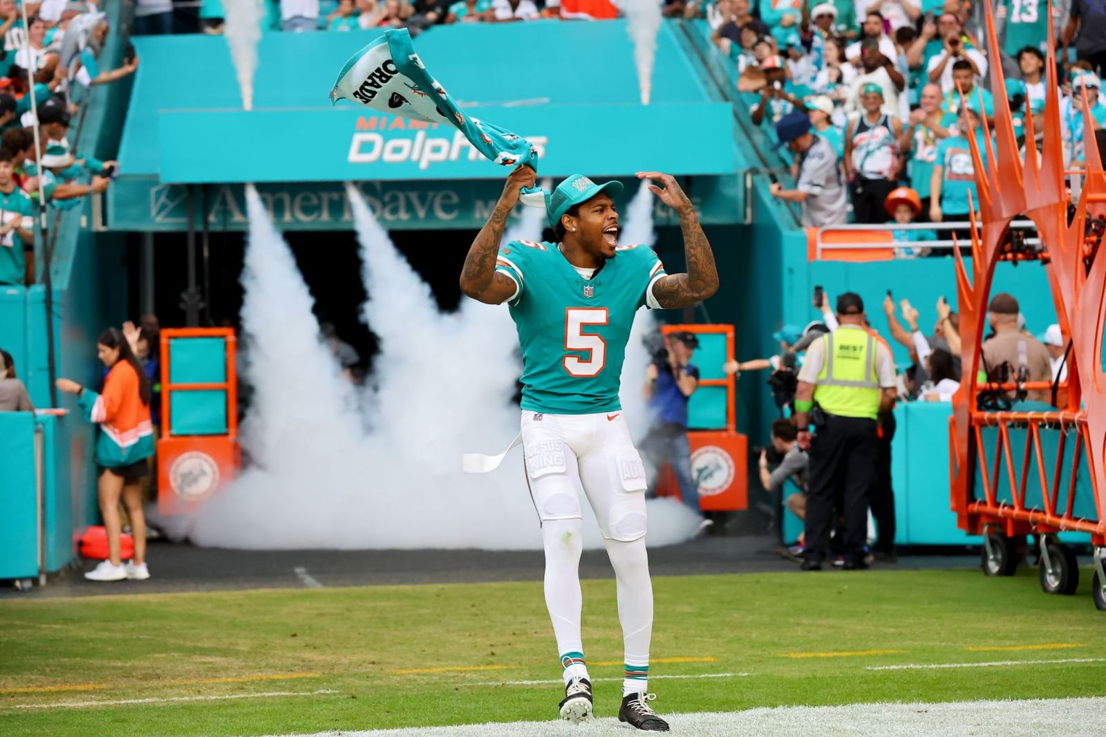 How Tall is Jalen Ramsey? | Jalen Ramsey Height Revealed