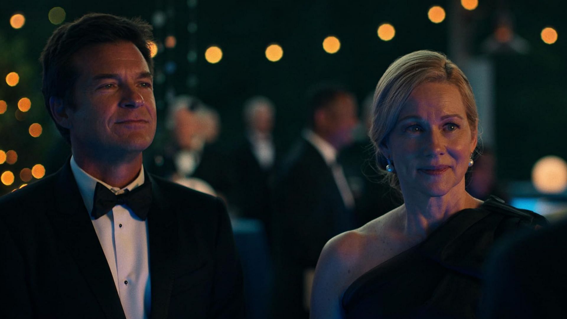 Jason Bateman and Laura Linney in Ozark (Image via Netflix)