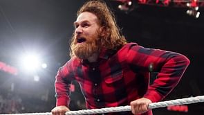 3 signs Sami Zayn will never win a world championship in WWE