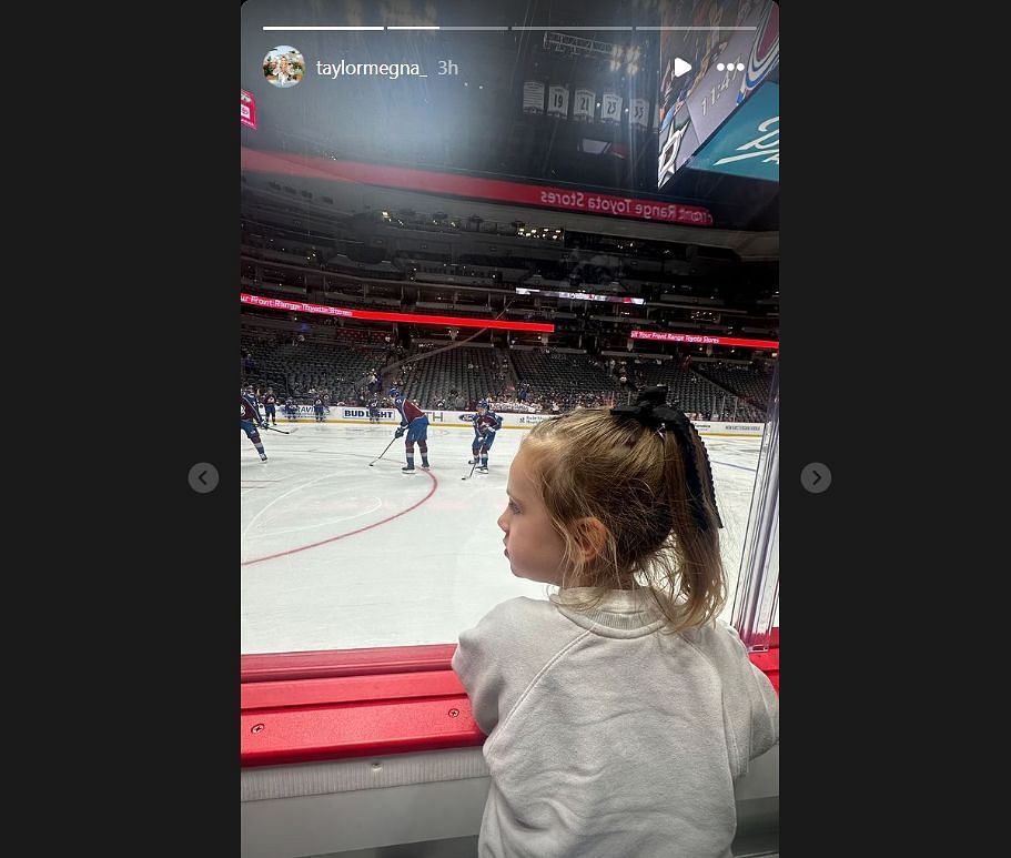 Hadley watching her father play with his teammates (Credit: Taylor Megna IG)