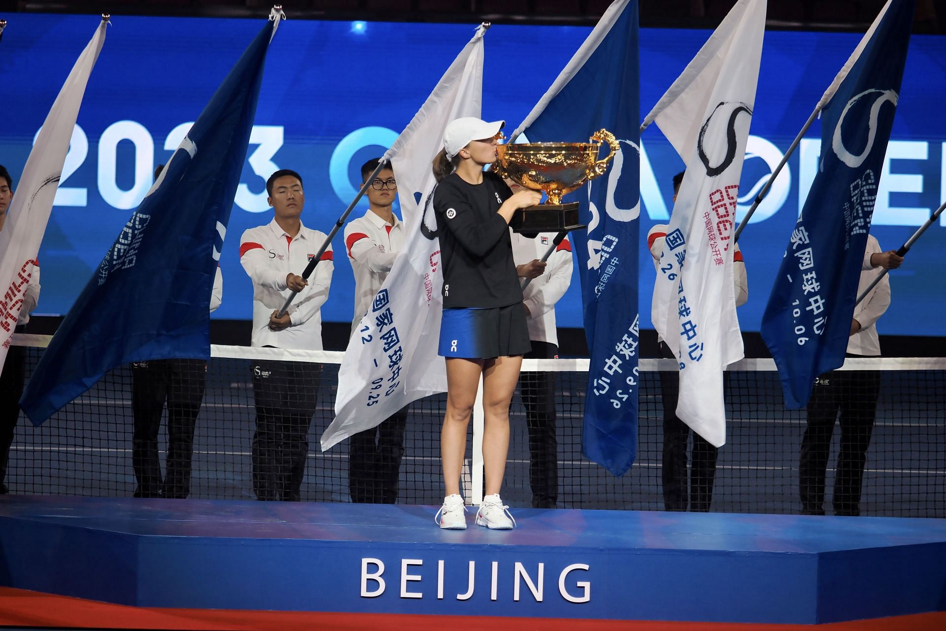 Iga Swiatek with the 2023 China Open trophy (Image: Getty)