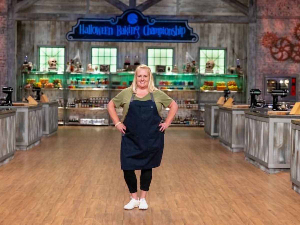 Carly Robertson (Image via Food Network)