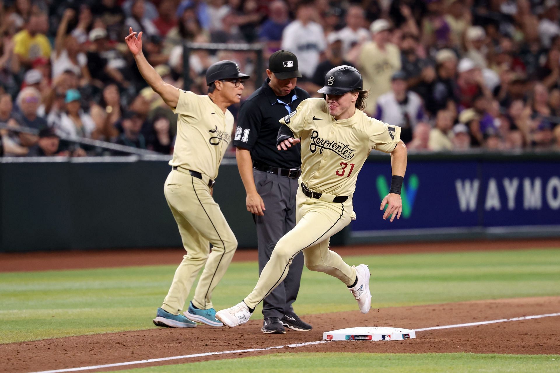 Texas Rangers v Arizona Diamondbacks