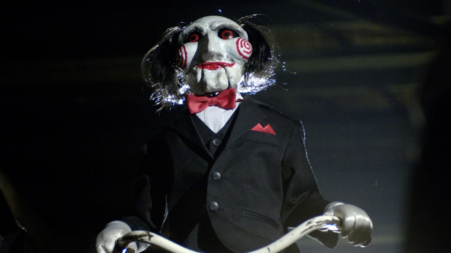 Jigsaw in Saw (2004) (image via Lins Gate Films)