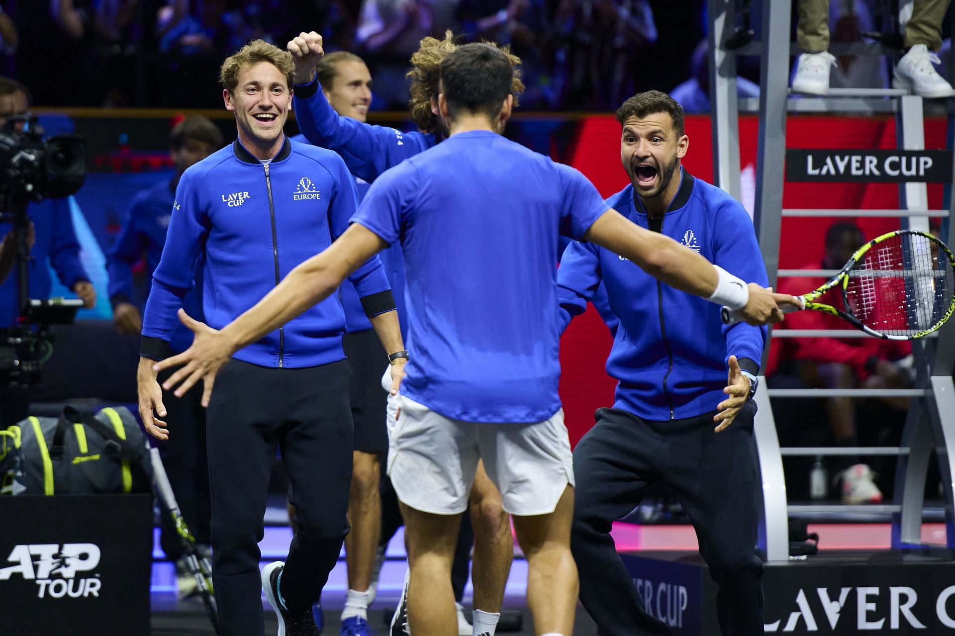 Carlos Alcaraz celebrates after winning the Laver Cup (Source: Getty)