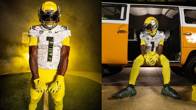 "Truly one of the most gifted playmakers": National HS football scout on Oregon Ducks WR commit Dakorien Moore