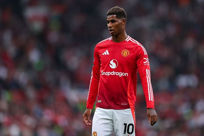 “It’s a little bit surreal” - Manchester United legend slams Red Devil’s supporters for ‘disappointing’ treatment of Marcus Rashford