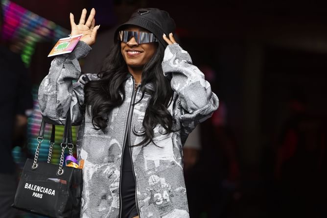 "Playful, flirty, fun"- Simone Biles reveals the inspiration behind her pilot-themed outfit as well as the attire for rest of 'Gold Over America Tour'