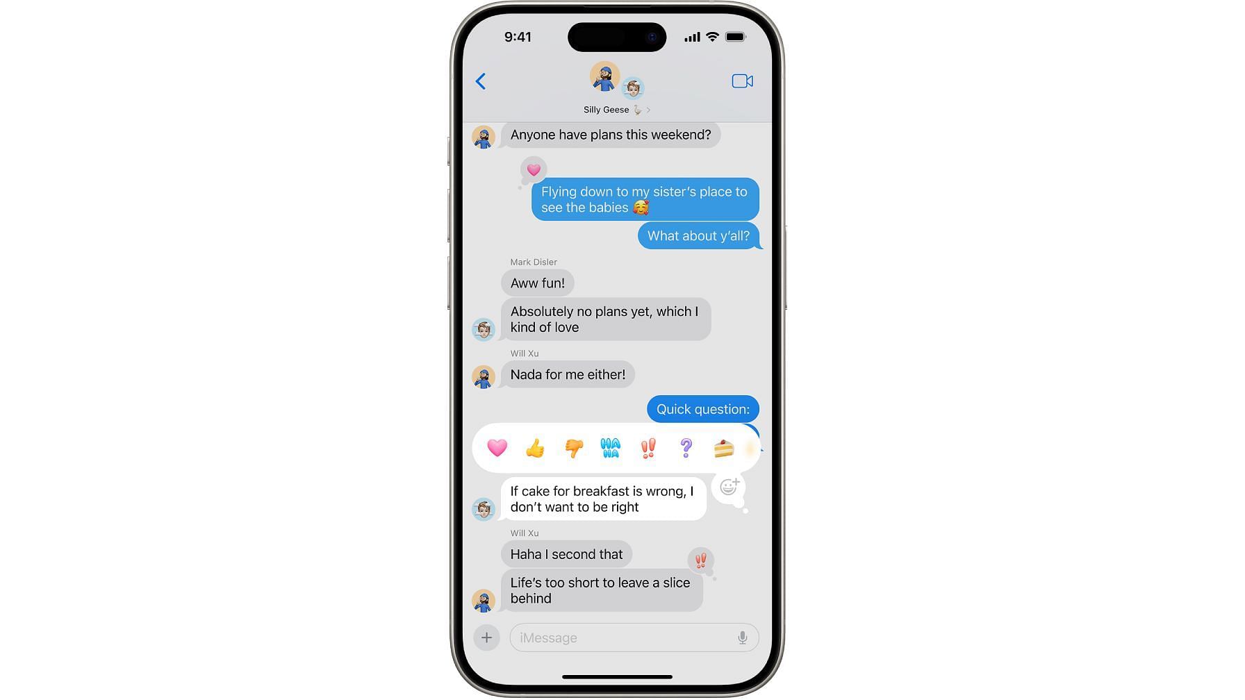 RCS, Tapback, and more features in iMessage (Image via Apple)