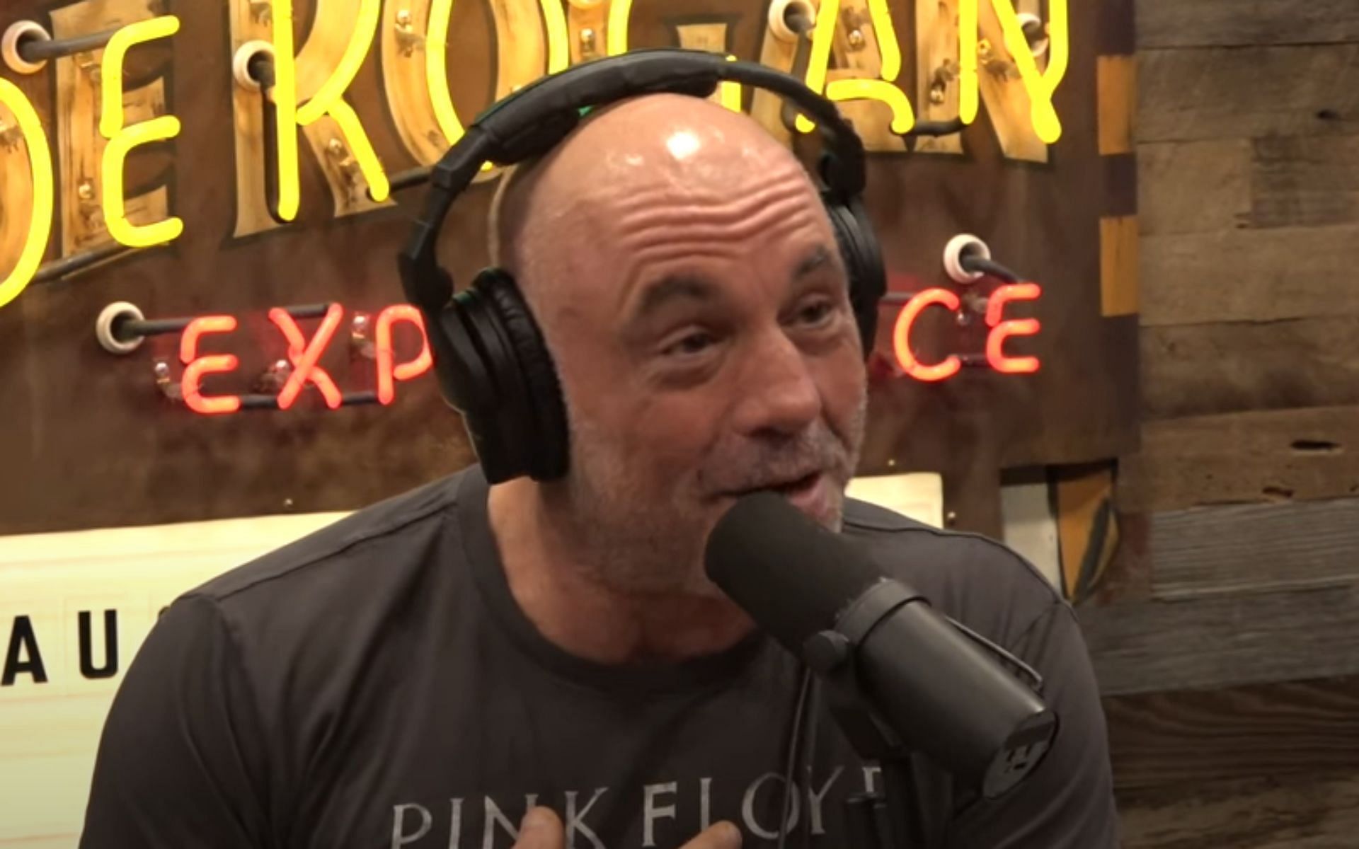 Joe Rogan during JRE episode 2207. [Image courtesy: @joerogan on YouTube]