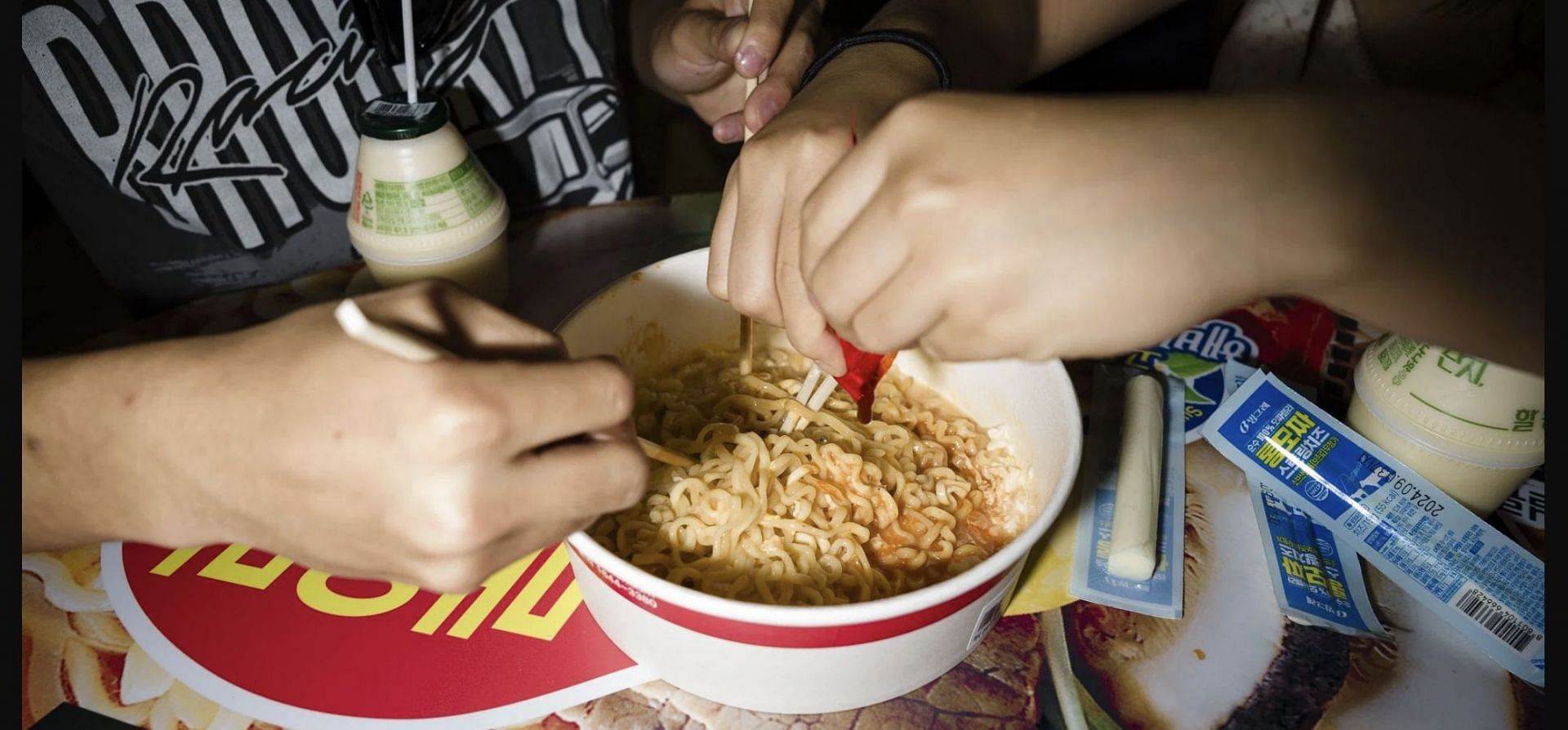 Fact Check: Ramen noodles are not being recalled due to a deadly virus being inside them. (Image via Jintak Han/ Getty Images)