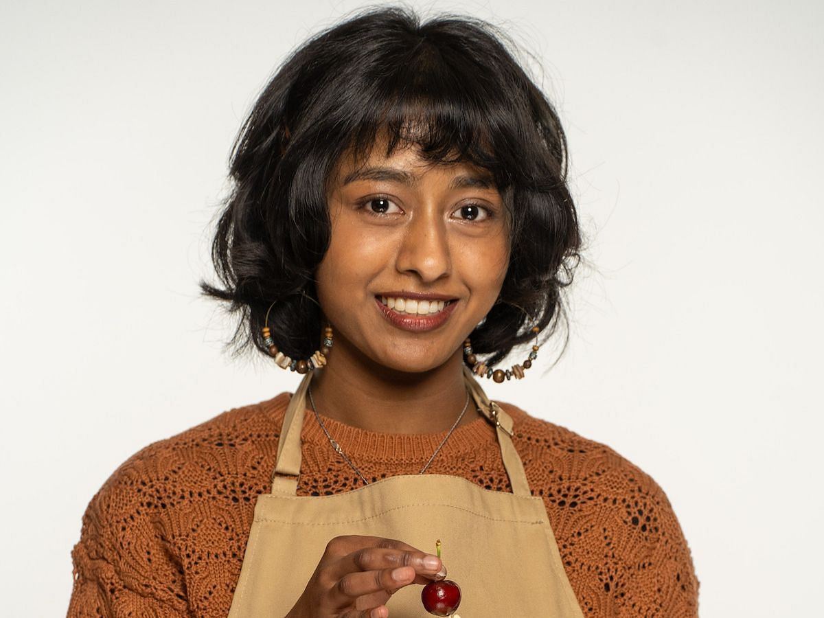 Sumayah from The Great British Baking Show (Image via Tudum by Netflix)