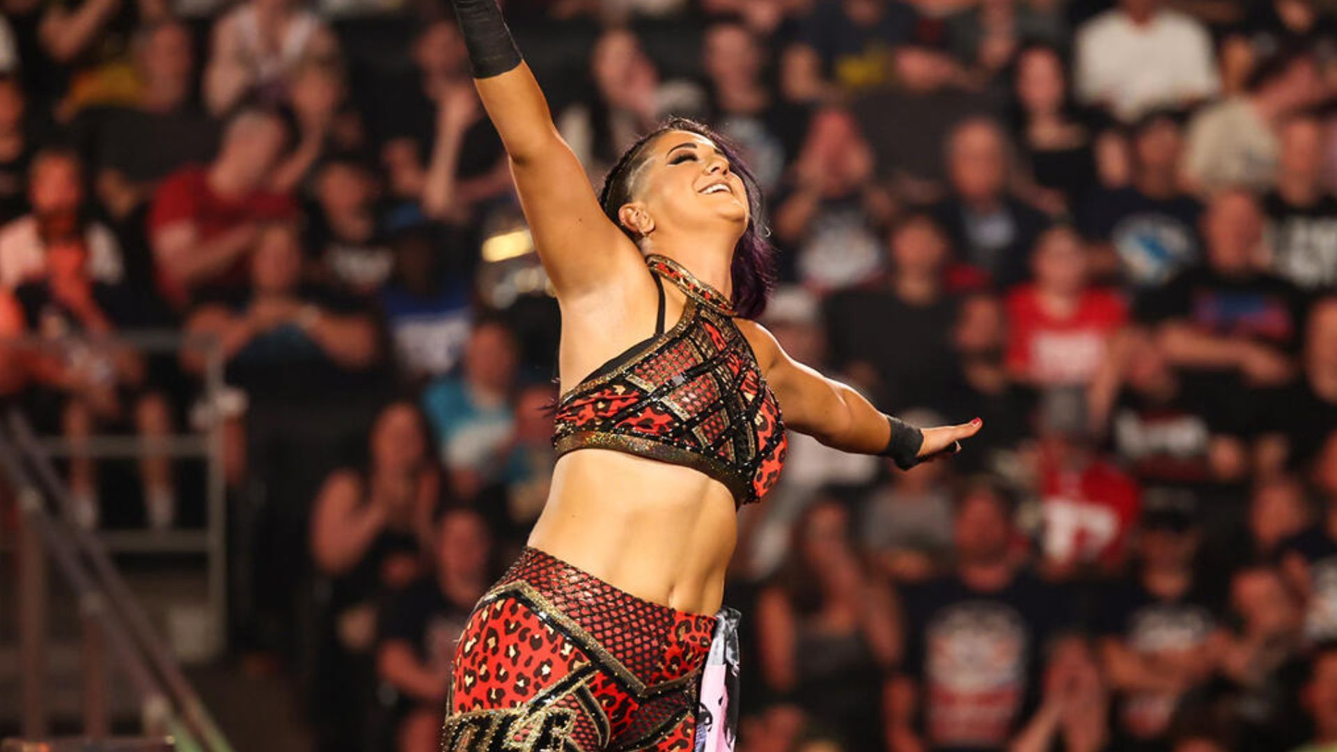 Bayley to leave WWE SmackDown and get replaced by 17-time champion? Chances explored
