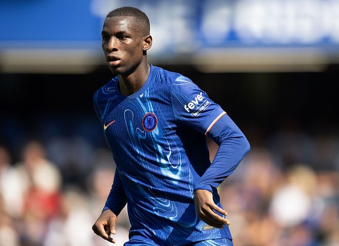 "Not once I have ever said he is a bad player" - Chelsea legend insists his criticism of Nicolas Jackson ‘is not coming from a bad place’