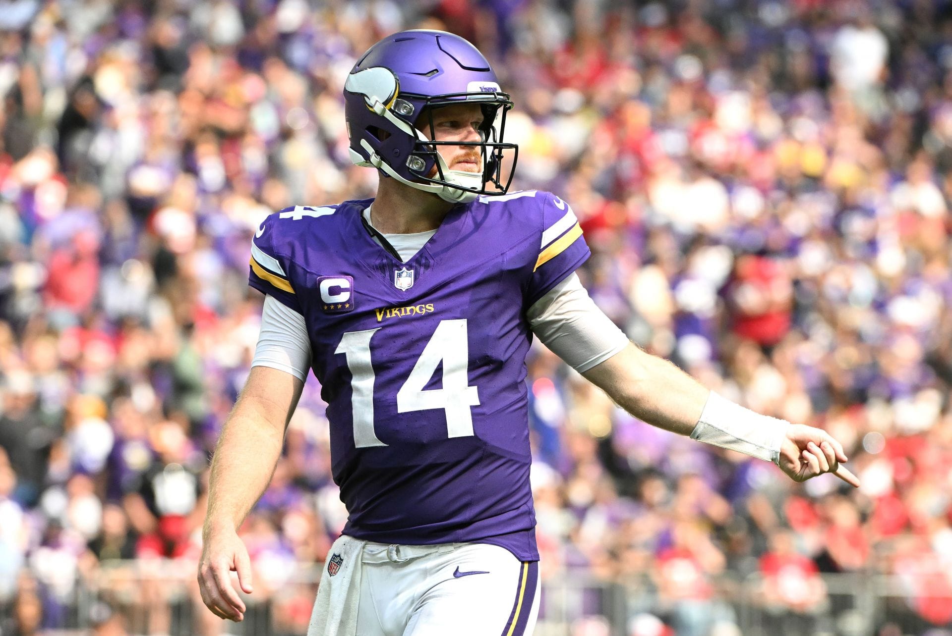 What is Sam Darnold 40 time record?