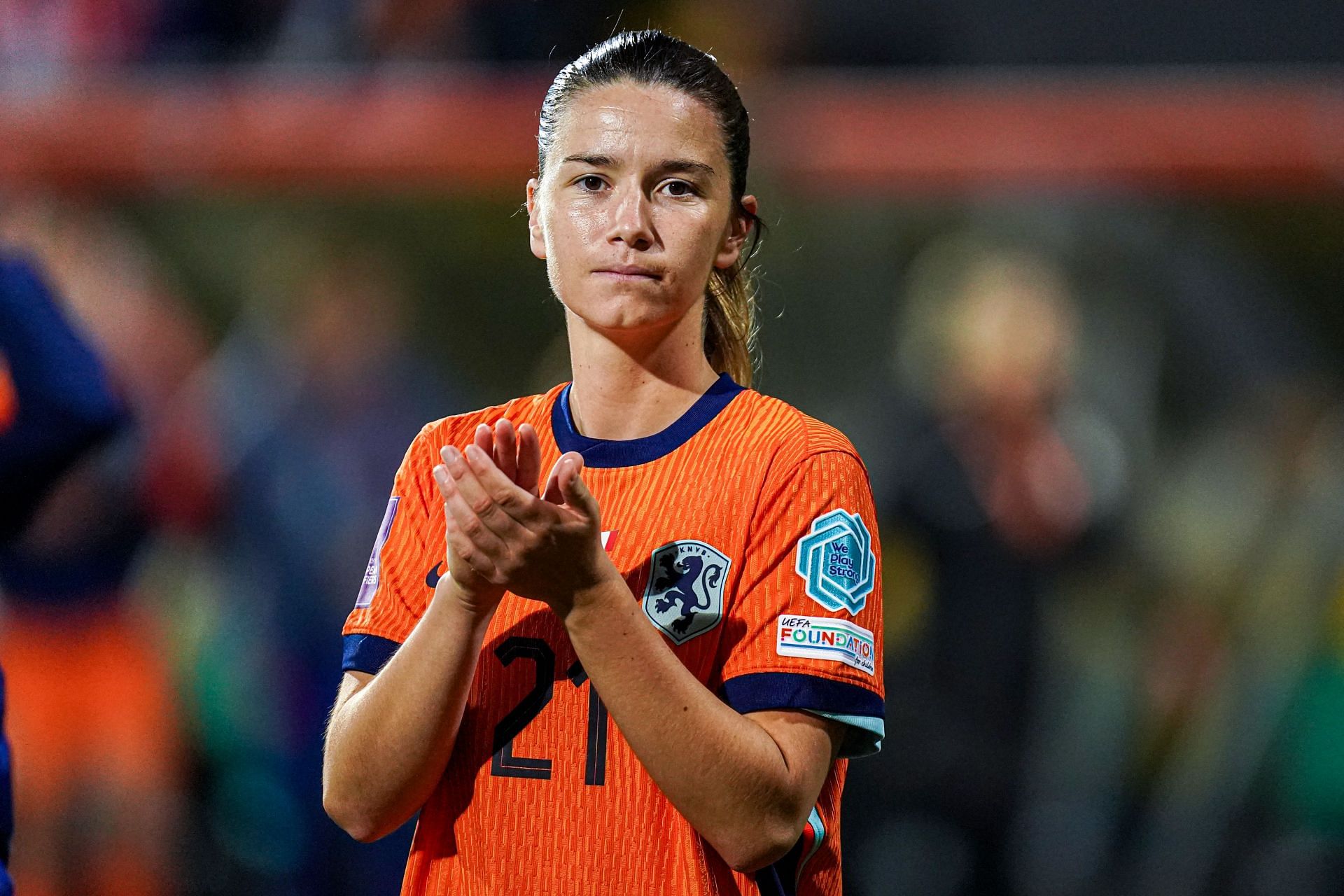 Damaris Egurrola in Netherlands&#039; home kit (Image via Getty)