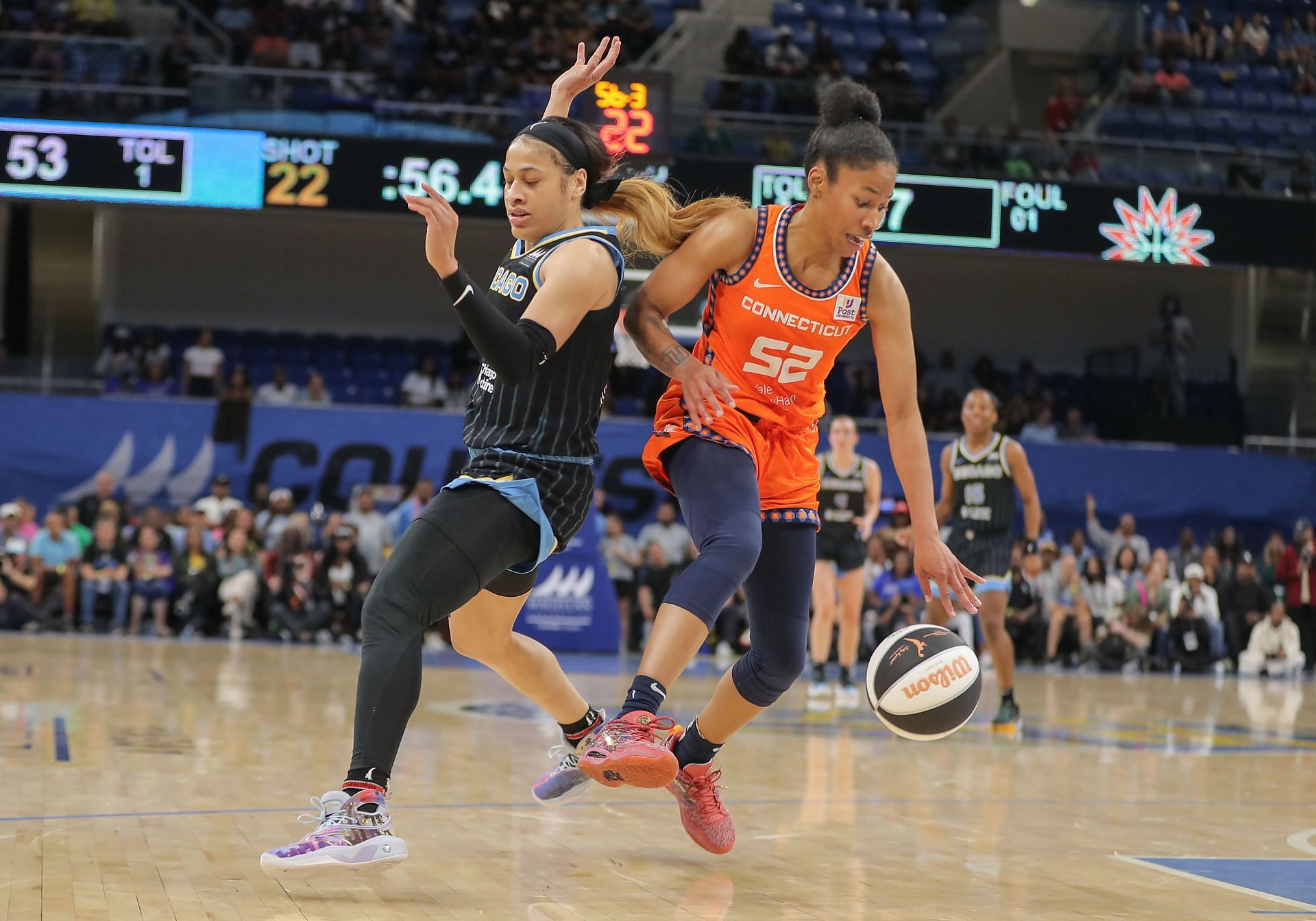 WNBA: JUN 12 Connecticut Sun at Chicago Sky - Source: Getty