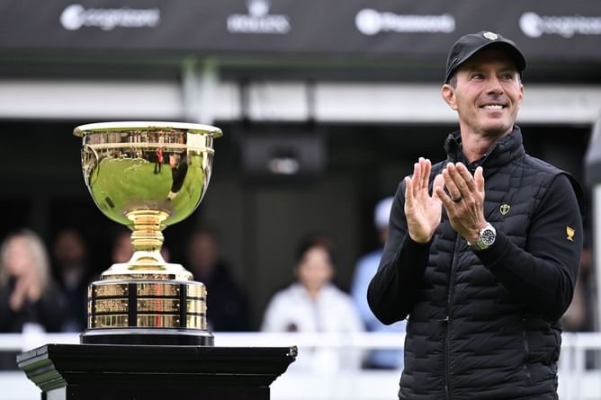 "There's a long way to go"- Mike Weir compares International Team's day 1 to a 'hockey game'