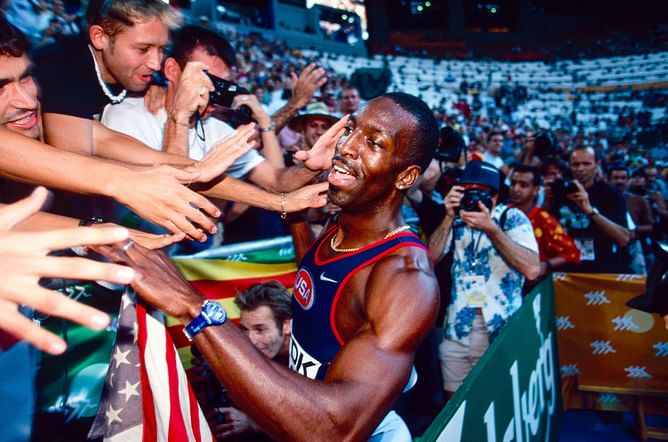 Michael Johnson reflects on running the 400m under 44 seconds 22 times and holding the record even after 2 decades of his retirement